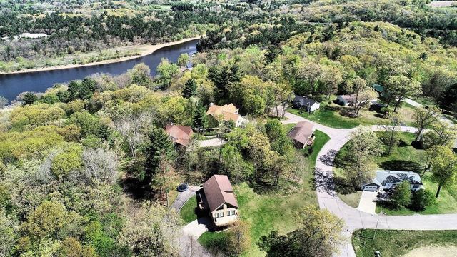 12 Dakota Ridge, Baraboo, WI 53913