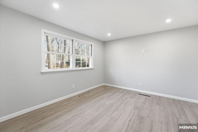 608 Covington Place, Franklin Lakes, NJ 07417