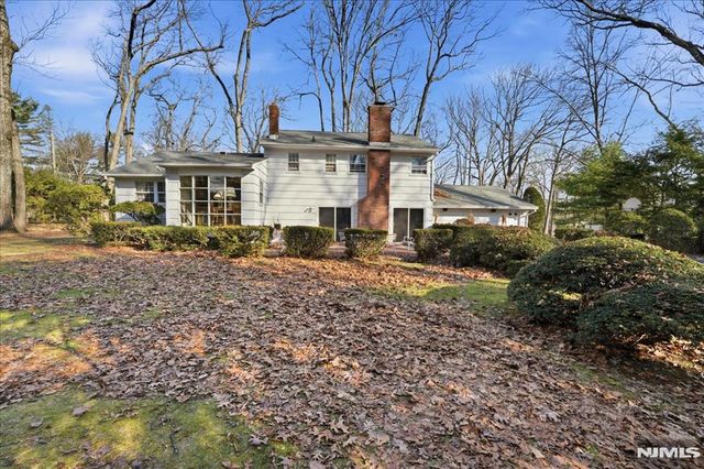 608 Covington Place, Franklin Lakes, NJ 07417