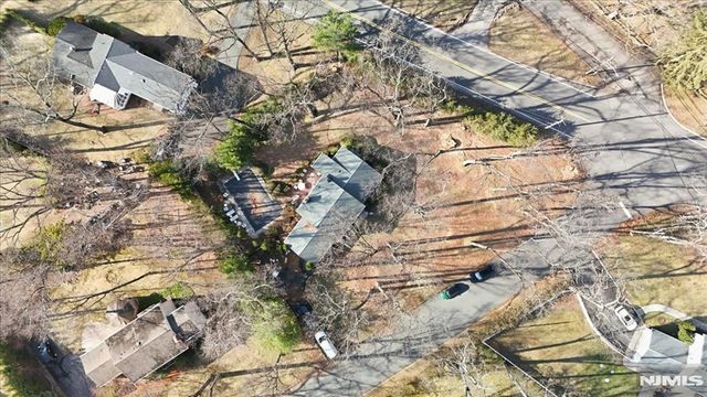 608 Covington Place, Franklin Lakes, NJ 07417