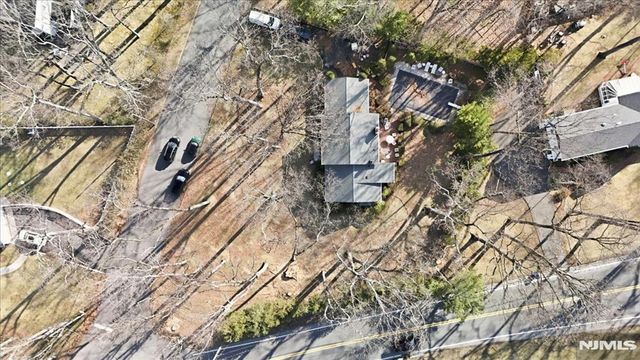 608 Covington Place, Franklin Lakes, NJ 07417