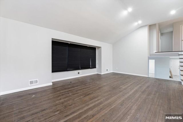 608 Covington Place, Franklin Lakes, NJ 07417