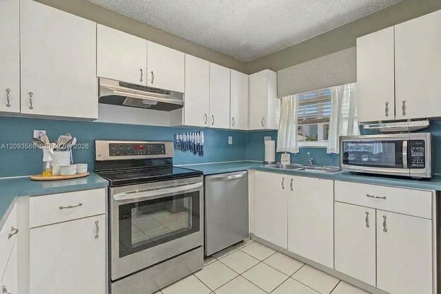 18047 SW 154th Court, Miami, FL 33187