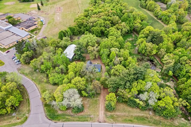 22018 Typo Creek Drive NE, Wyoming, MN 55092