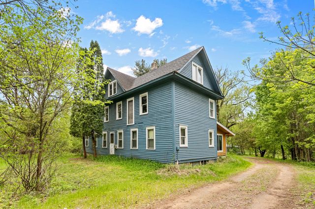 22018 Typo Creek Drive NE, Wyoming, MN 55092