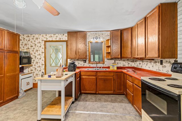 22018 Typo Creek Drive NE, Wyoming, MN 55092
