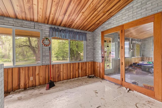 22018 Typo Creek Drive NE, Wyoming, MN 55092