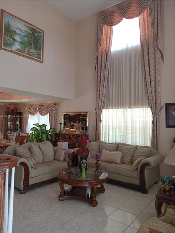 10331 SW 164th Ct, Miami, FL 33196