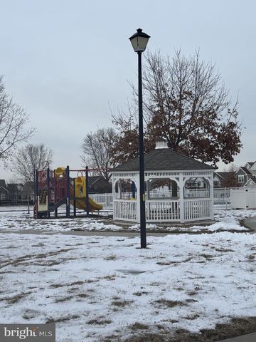 102 EAGLE CT, Ocean View, DE 19970