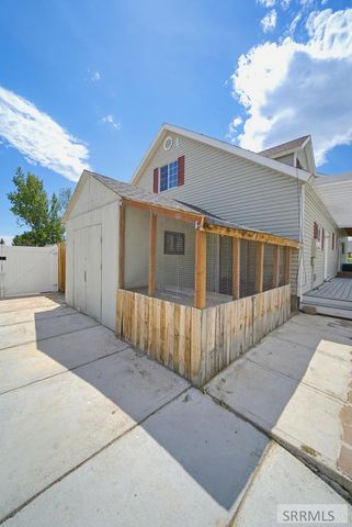 833 E 1415 N, Shelley, ID 83274