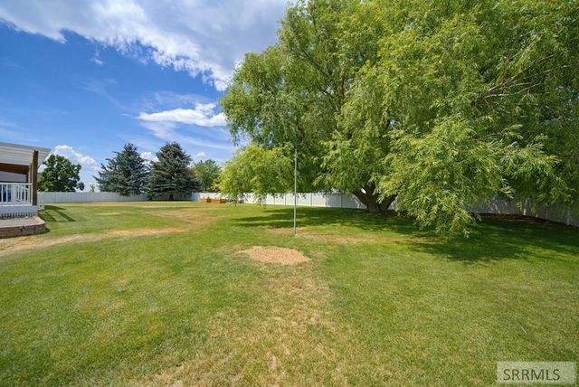833 E 1415 N, Shelley, ID 83274