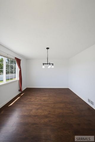 833 E 1415 N, Shelley, ID 83274
