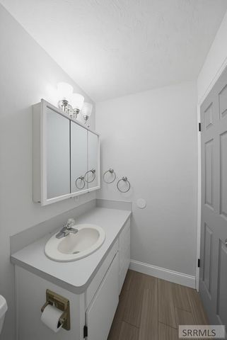 833 E 1415 N, Shelley, ID 83274