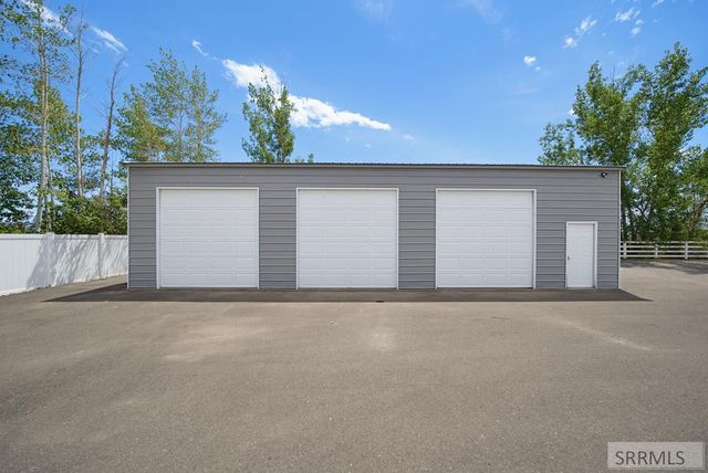 833 E 1415 N, Shelley, ID 83274