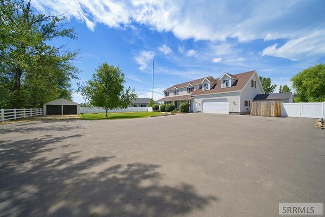 833 E 1415 N, Shelley, ID 83274