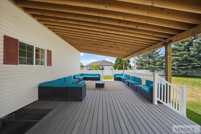 833 E 1415 N, Shelley, ID 83274