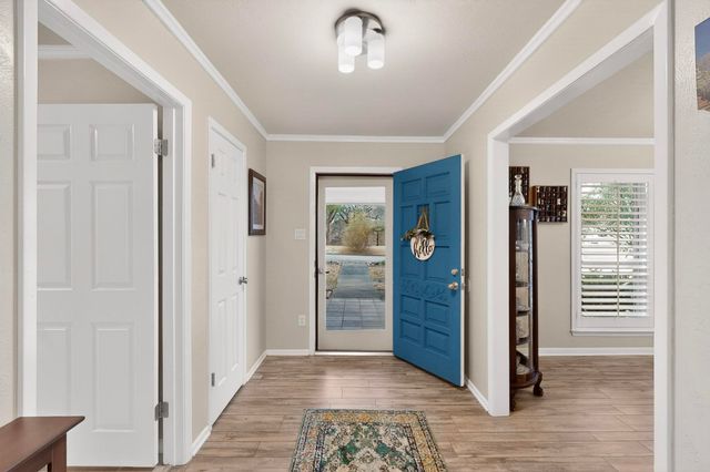 623 S Harbor Court, Granbury, TX 76048