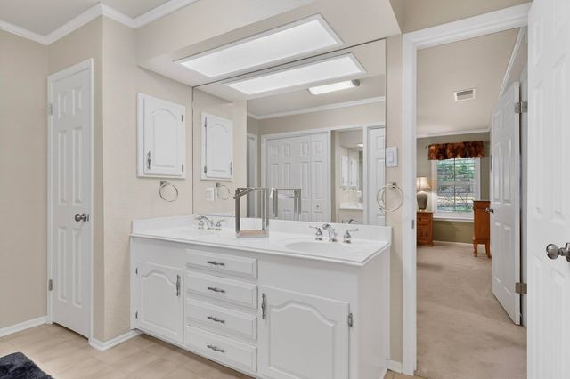 623 S Harbor Court, Granbury, TX 76048