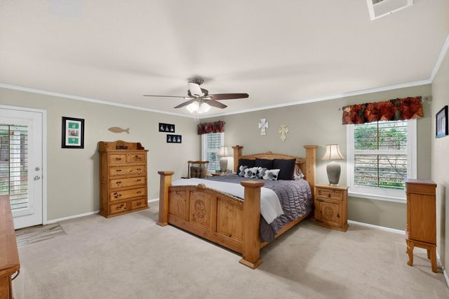 623 S Harbor Court, Granbury, TX 76048