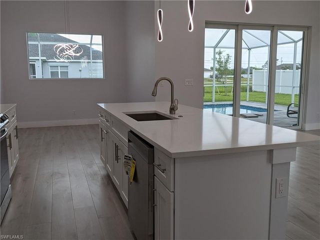 3027 SW 16th PL, Cape Coral, FL 33914