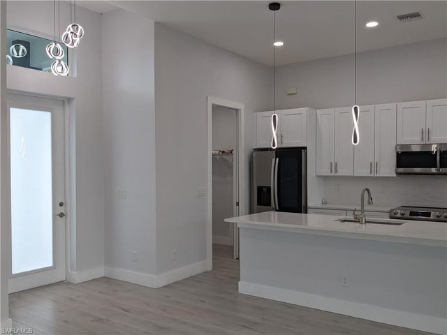 3027 SW 16th PL, Cape Coral, FL 33914