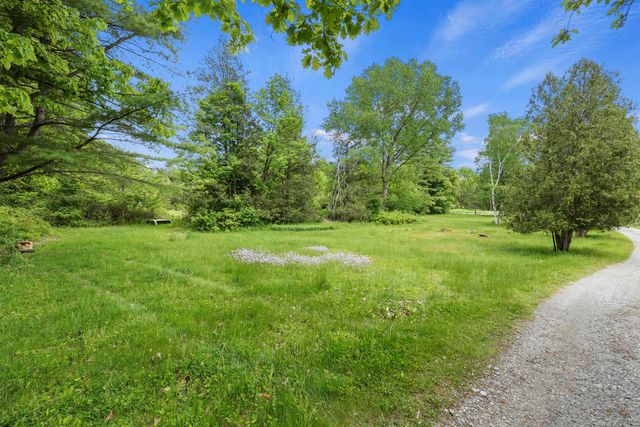 348 Center Street, Pownal, VT 05261