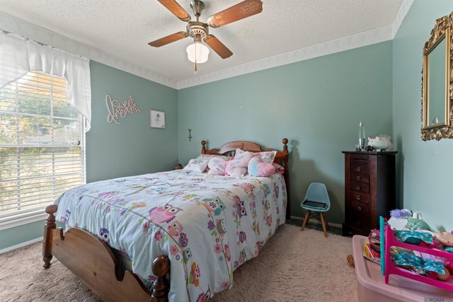 2054 Rowcliff Dr, Port Allen, LA 70767