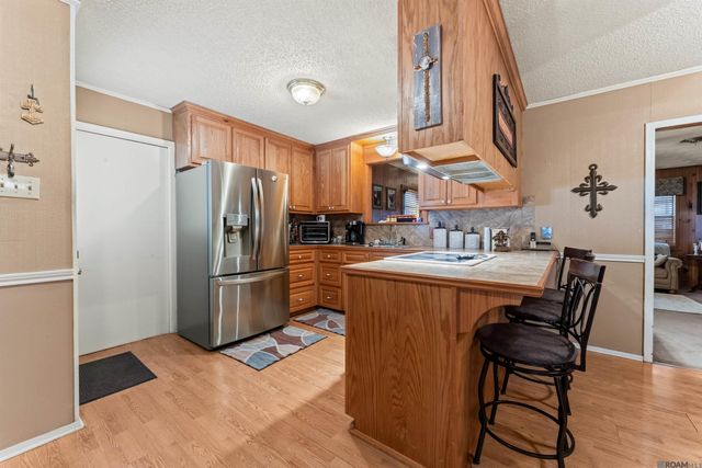 2054 Rowcliff Dr, Port Allen, LA 70767