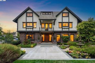 1232 Bay Street, Alameda, CA 94501
