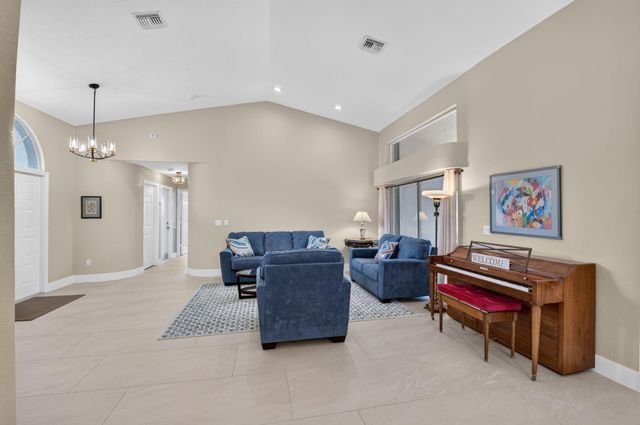 5606 Aspen Ridge Circle, Delray Beach, FL 33484