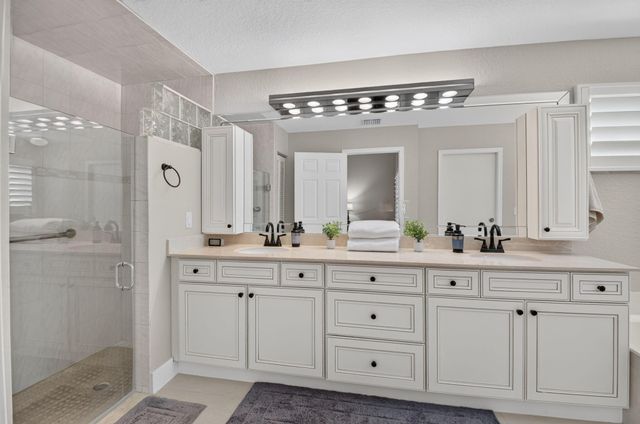 5606 Aspen Ridge Circle, Delray Beach, FL 33484