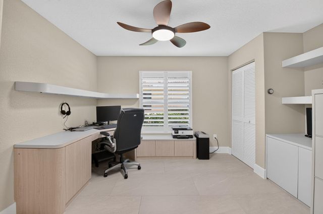 5606 Aspen Ridge Circle, Delray Beach, FL 33484