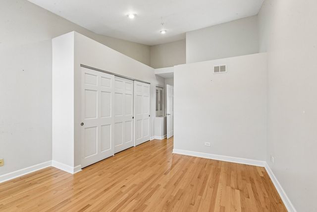8029 Lincoln Avenue, Skokie, IL 60077