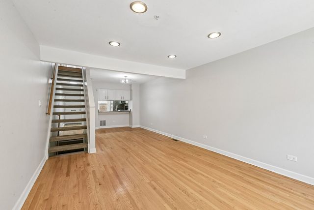 8029 Lincoln Avenue, Skokie, IL 60077
