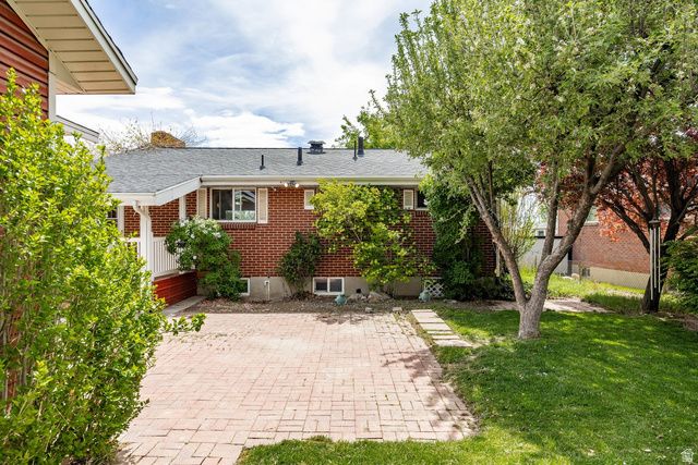 182 W CORNELL DR, Midvale, UT 84047