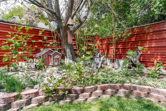 182 W CORNELL DR, Midvale, UT 84047