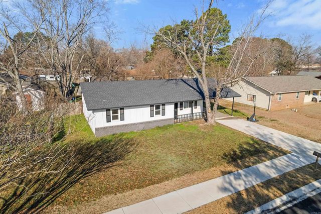 38 S 10th Street, Cabot, AR 72023