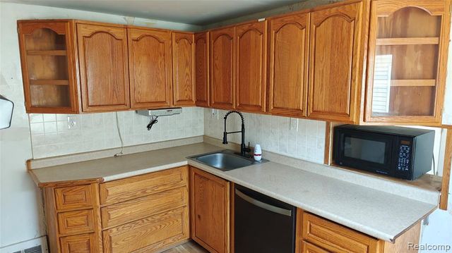 5157 Niagara Street, Wayne, MI 48184