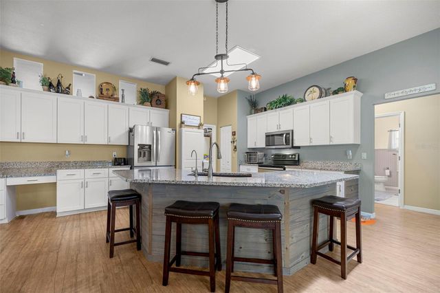 5592 NE 61ST AVENUE ROAD, Silver Springs, FL 34488