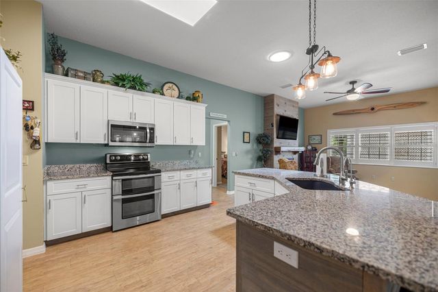 5592 NE 61ST AVENUE ROAD, Silver Springs, FL 34488