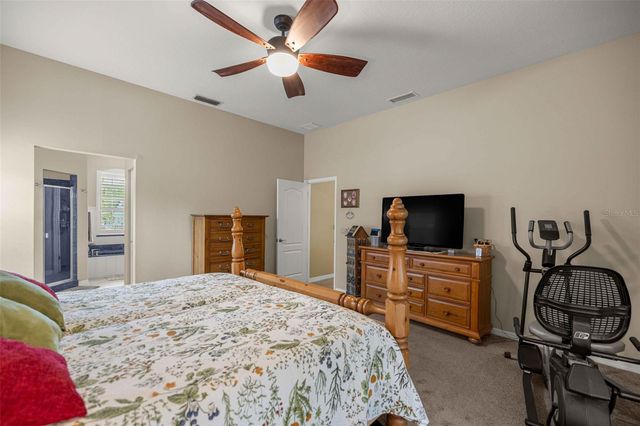 5592 NE 61ST AVENUE ROAD, Silver Springs, FL 34488