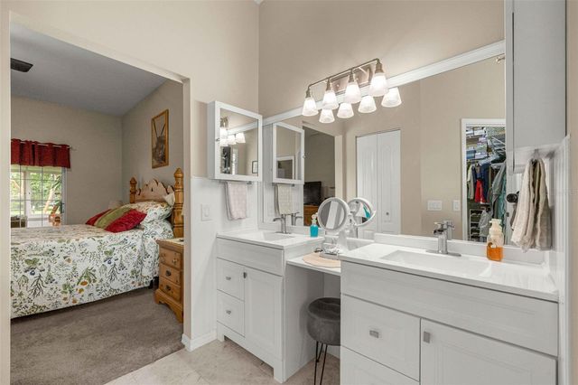 5592 NE 61ST AVENUE ROAD, Silver Springs, FL 34488