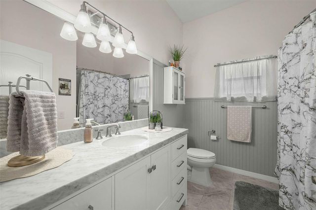 5592 NE 61ST AVENUE ROAD, Silver Springs, FL 34488