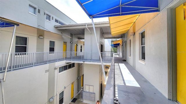2515 SW 35TH PLACE 205, Gainesville, FL 32608