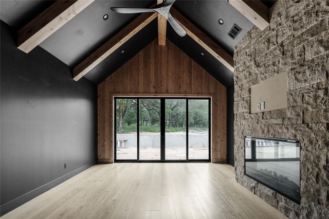111 High Plains DR, Dripping Springs, TX 78620
