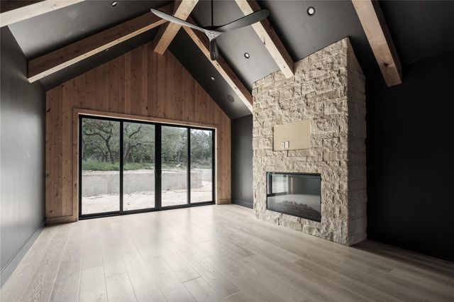 111 High Plains DR, Dripping Springs, TX 78620