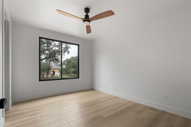 111 High Plains DR, Dripping Springs, TX 78620