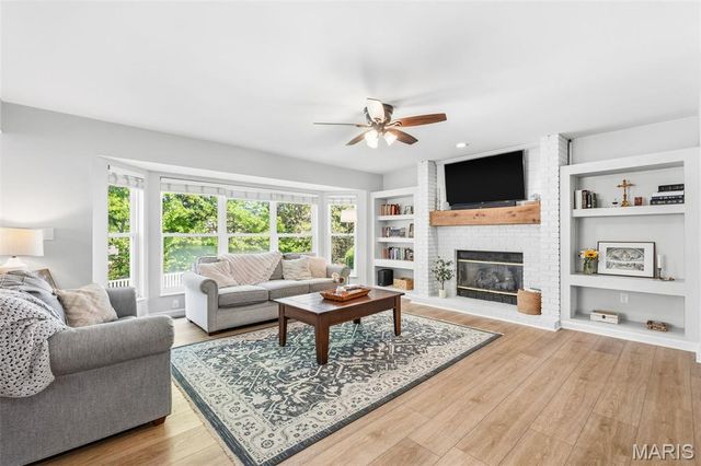 1773 Walters Way, St Charles, MO 63303