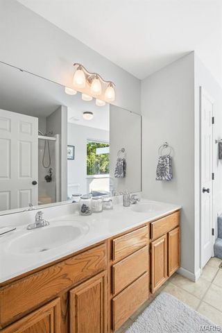 1773 Walters Way, St Charles, MO 63303