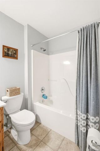 1773 Walters Way, St Charles, MO 63303